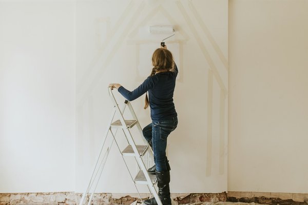 Peinture blanche pour mur: choisissez la perfection pour vos intérieurs